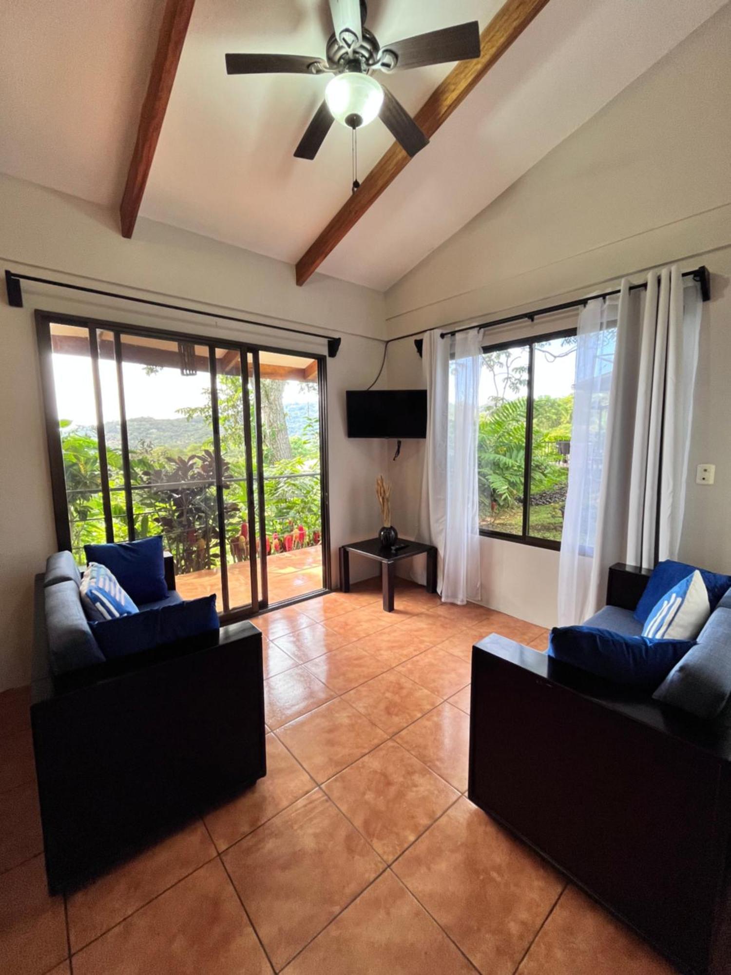 Hotel Villas De La Colina Atenas Extérieur photo