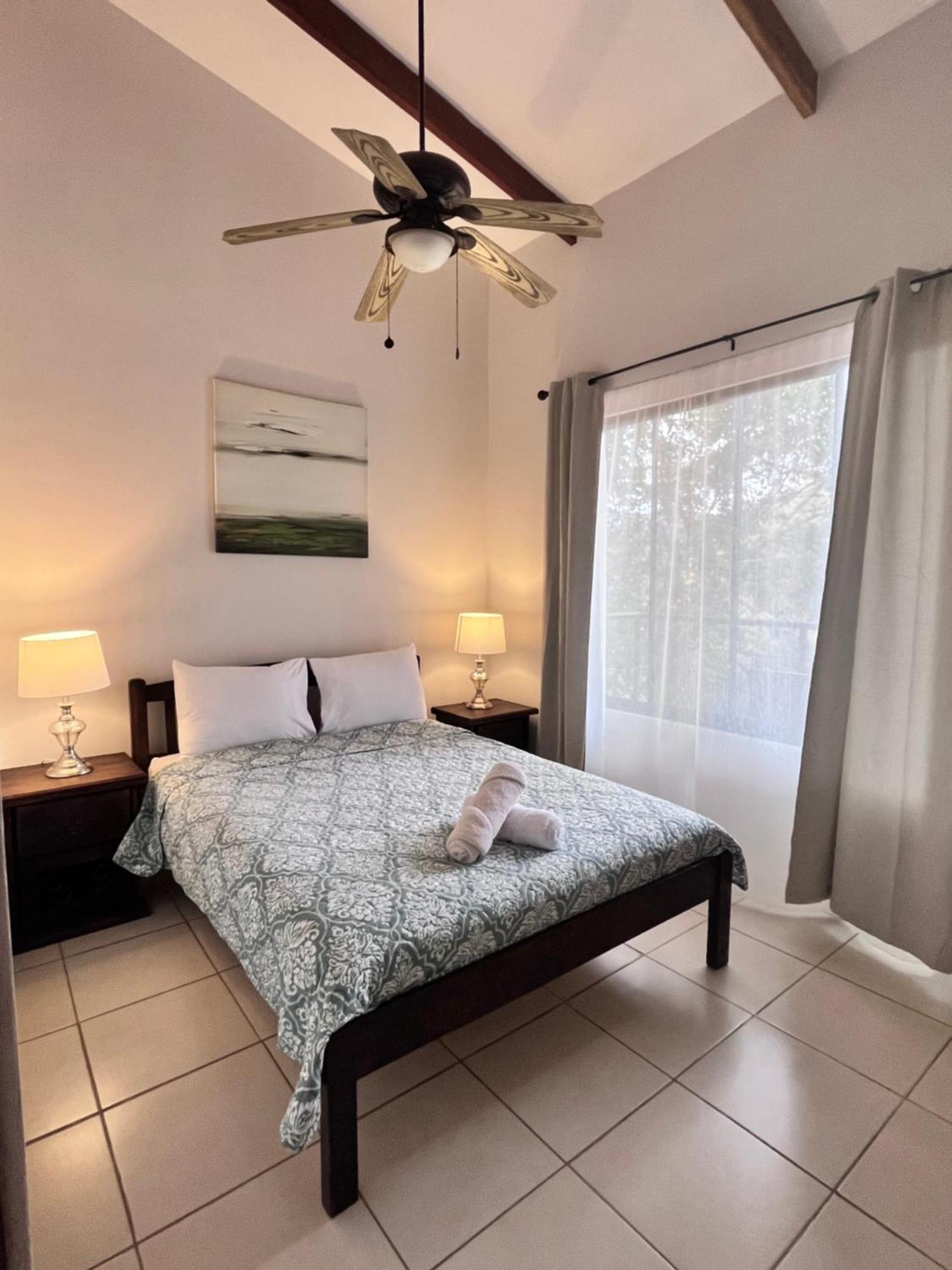 Hotel Villas De La Colina Atenas Extérieur photo