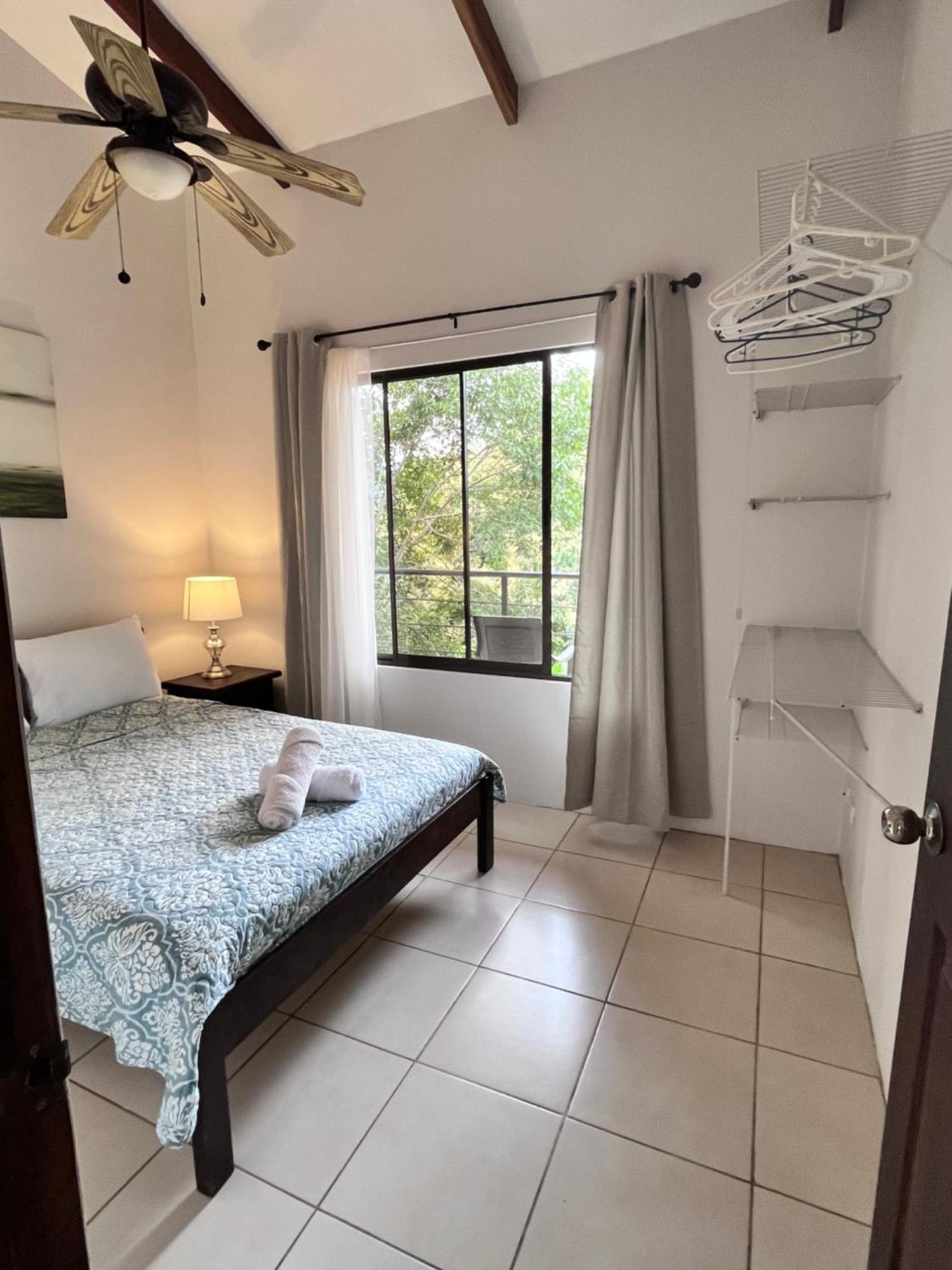 Hotel Villas De La Colina Atenas Extérieur photo